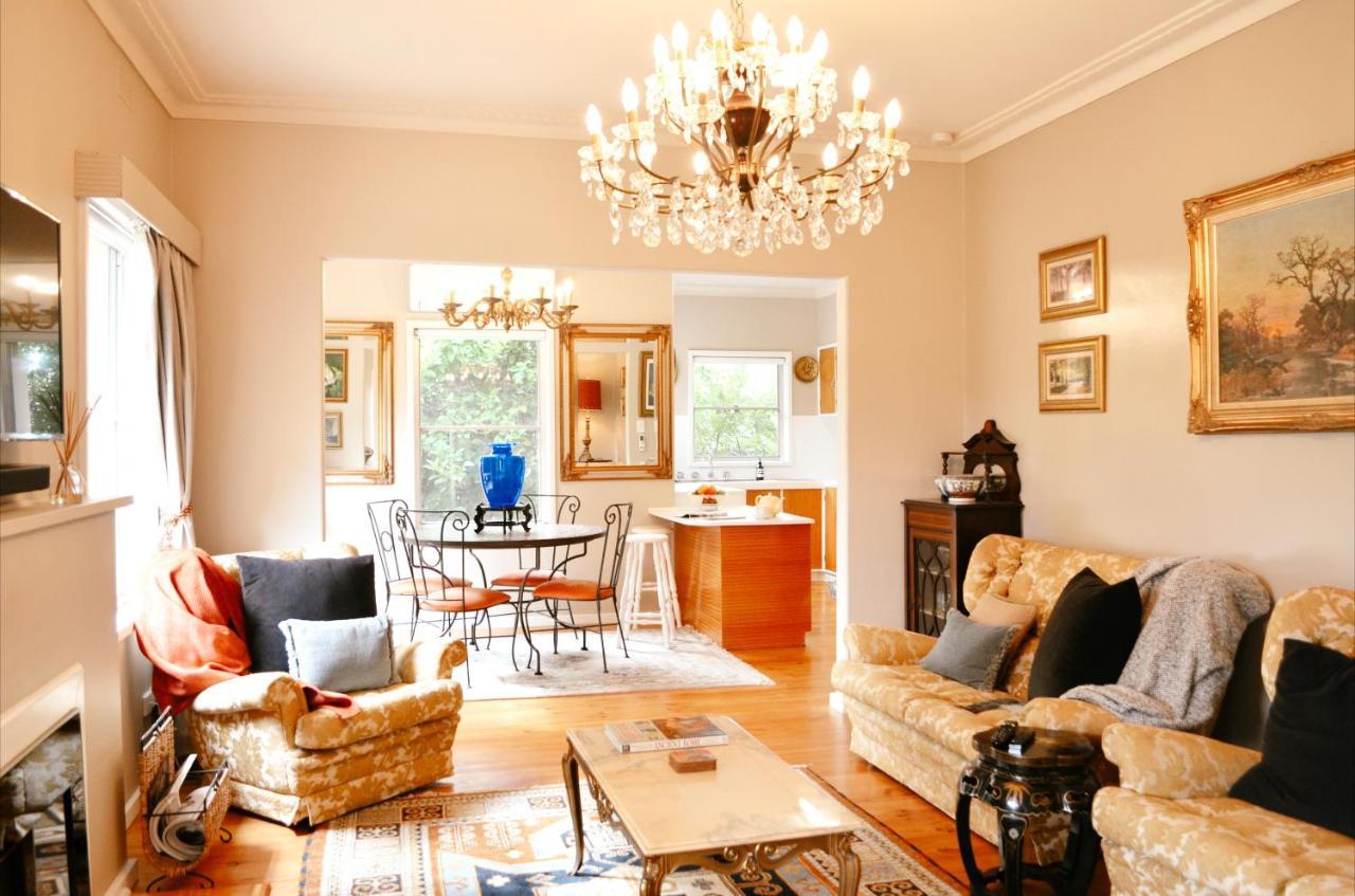 Comfort-Style-Unexpected Villa Sea Lake ภายนอก รูปภาพ